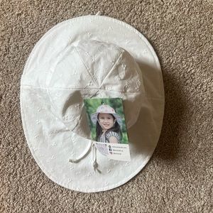 NWT Embroidered baby sun hat